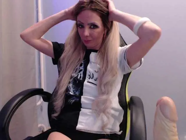 blondalina's Thumb Image