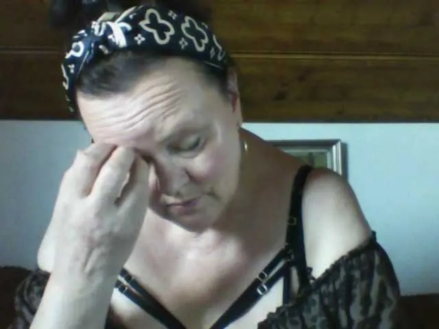 TiffanyAmore Image 9