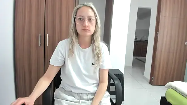 Adele_johnsonn1 Image 7