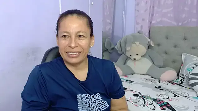 mature_martina Image 10