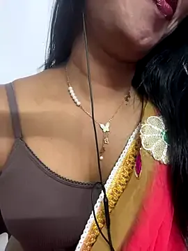 tamil_Aarathi Image 3